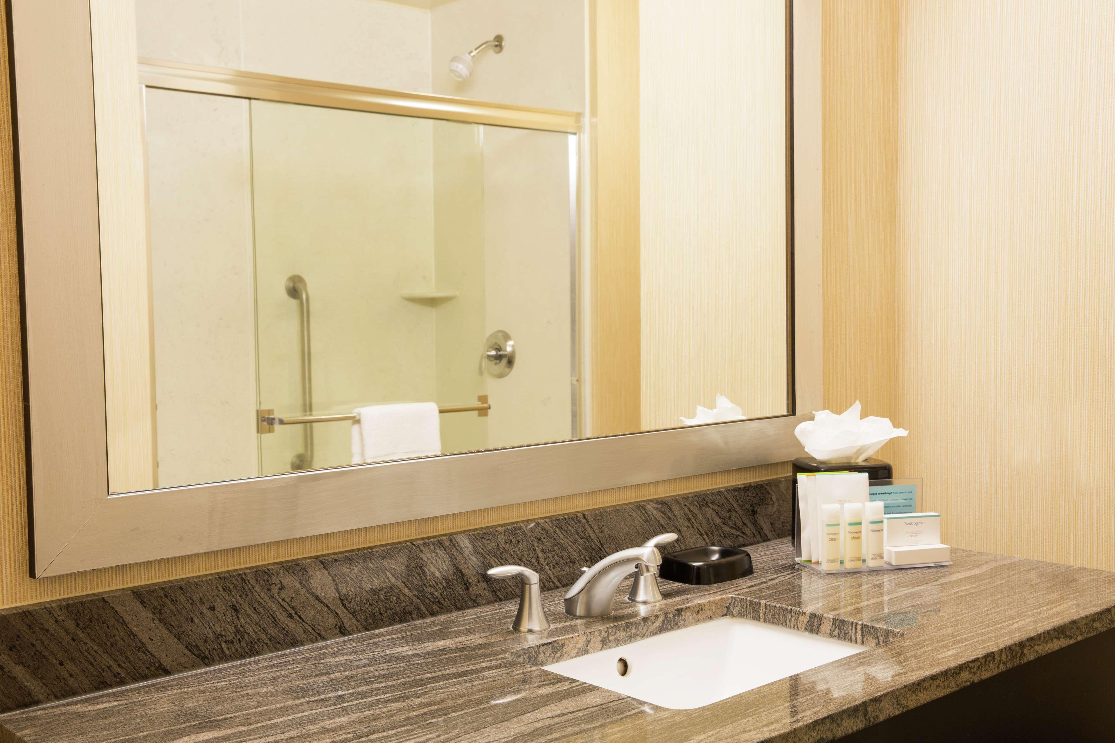 Hampton Inn & Suites Tacoma/Puyallup Exteriör bild